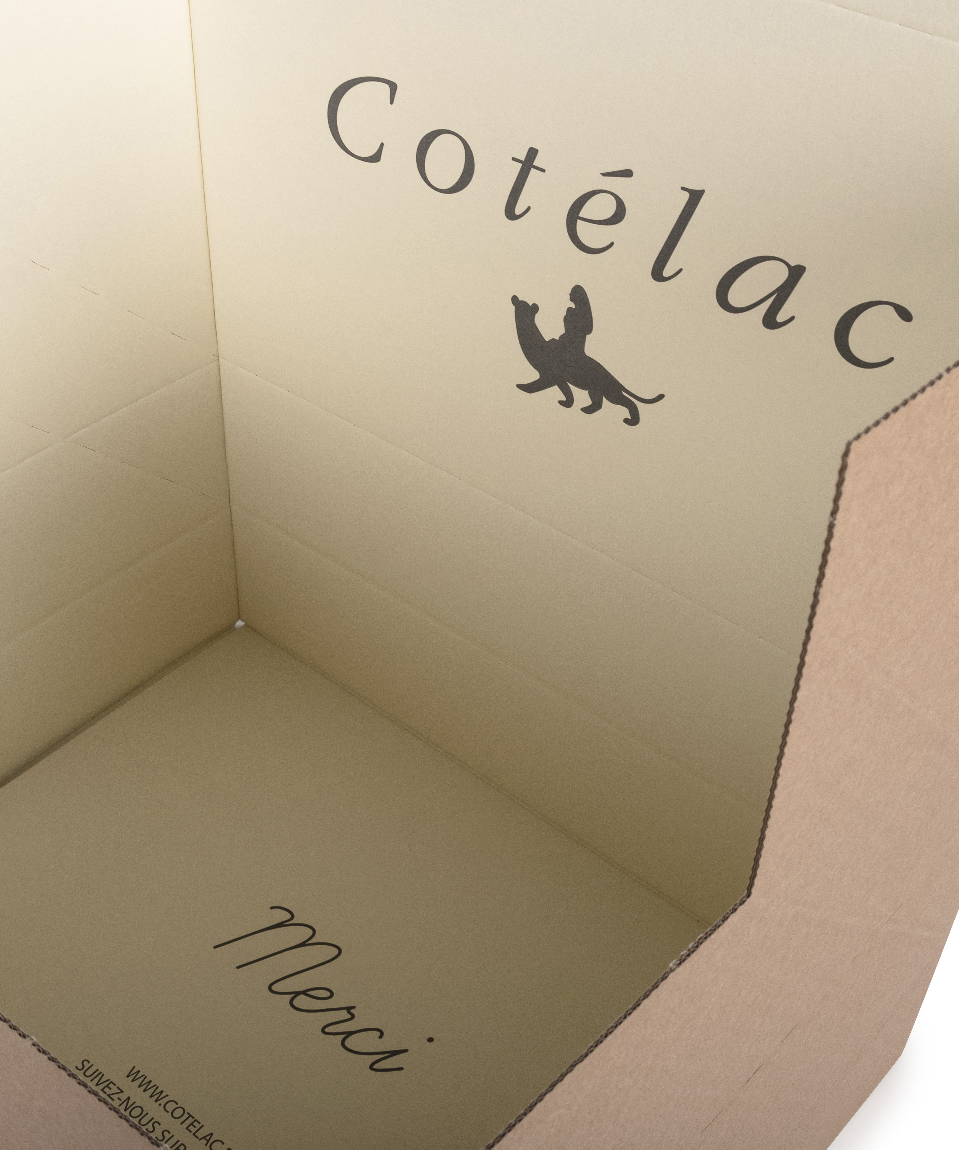 Réalisation emballage ecommerce personnalisé pour Cotélac (gros plan)
